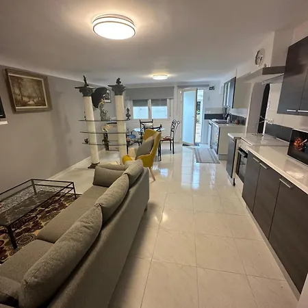 Type 3 Apartment El Tosalet